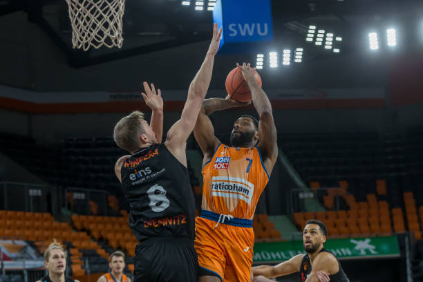 有望在对阵 有望在对阵