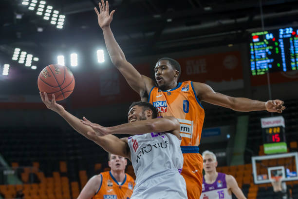 赞美如潮 赞美如潮